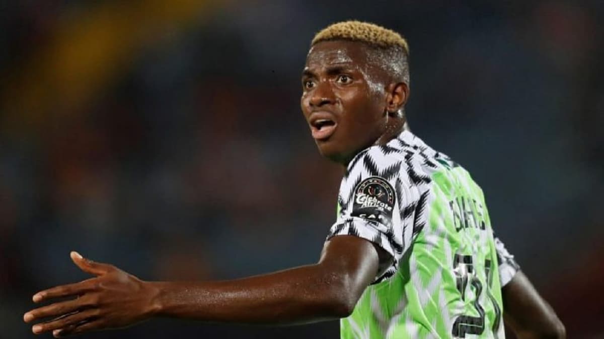 L'attauqnat nigérian Victor Osimhen avec sa sélection nationale