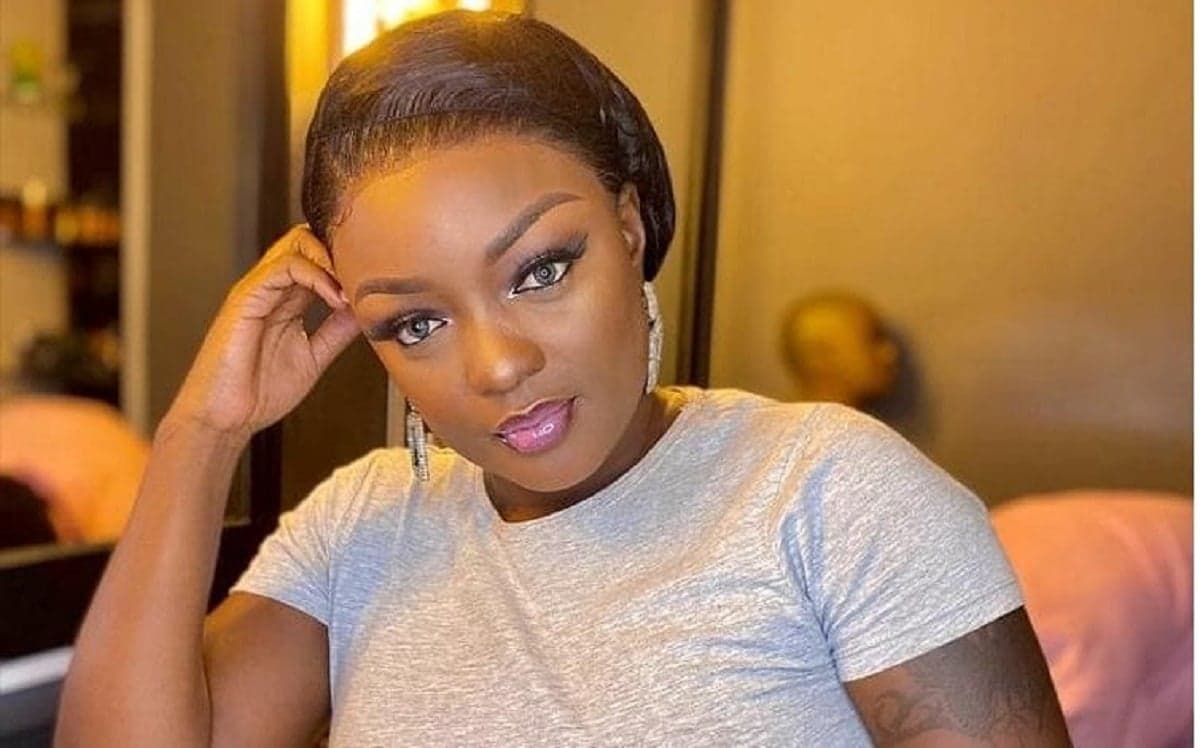 Shan'l, chanteuse gabonaise