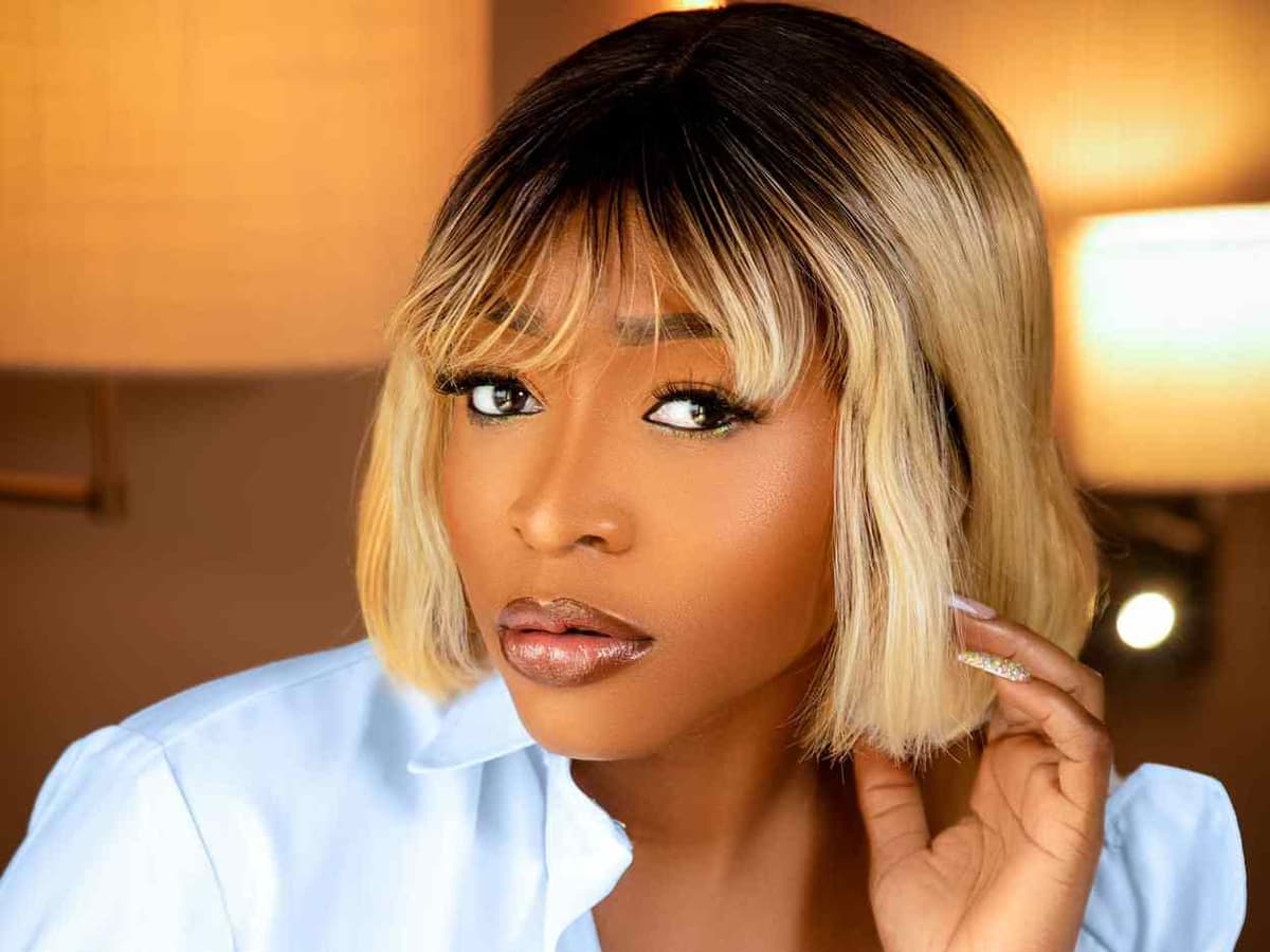 Sessimè , chanteuse béninoise @ Ola Prod