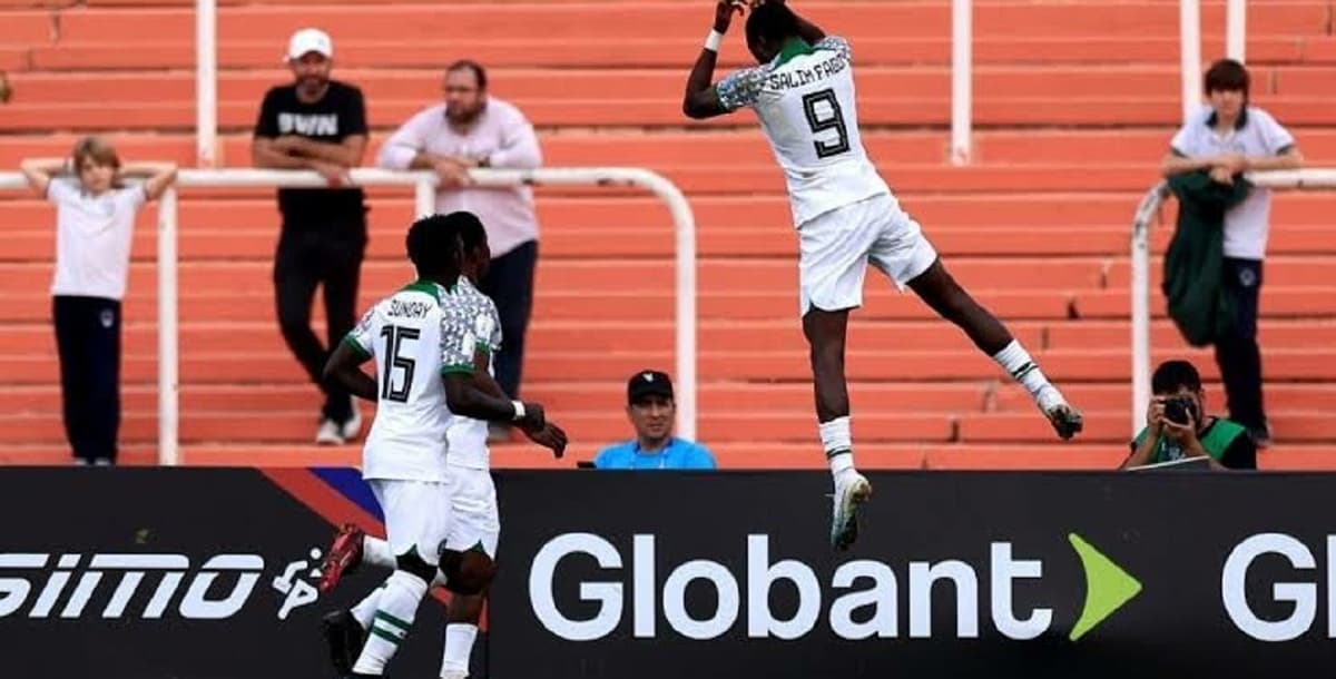 Les Flying Eagles du Nigéria célèbrent leur but