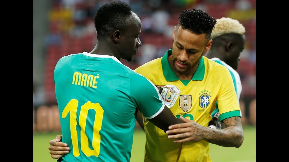 Sadio Mané et Neymar lors d'un match amical entre le Brésil et le Sénégal