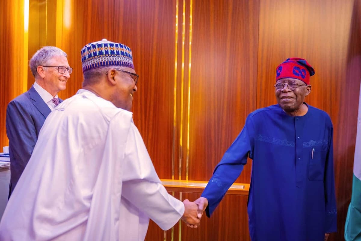 Le président Bola Tinubu a reçu en audience le magnat des affaires Aliko Dangote et le co-président de la Fondation Bill & Melinda Gates, Bill Gates, Ã  la State House Ã  Abuja( Lundi 19 Juin 2023).