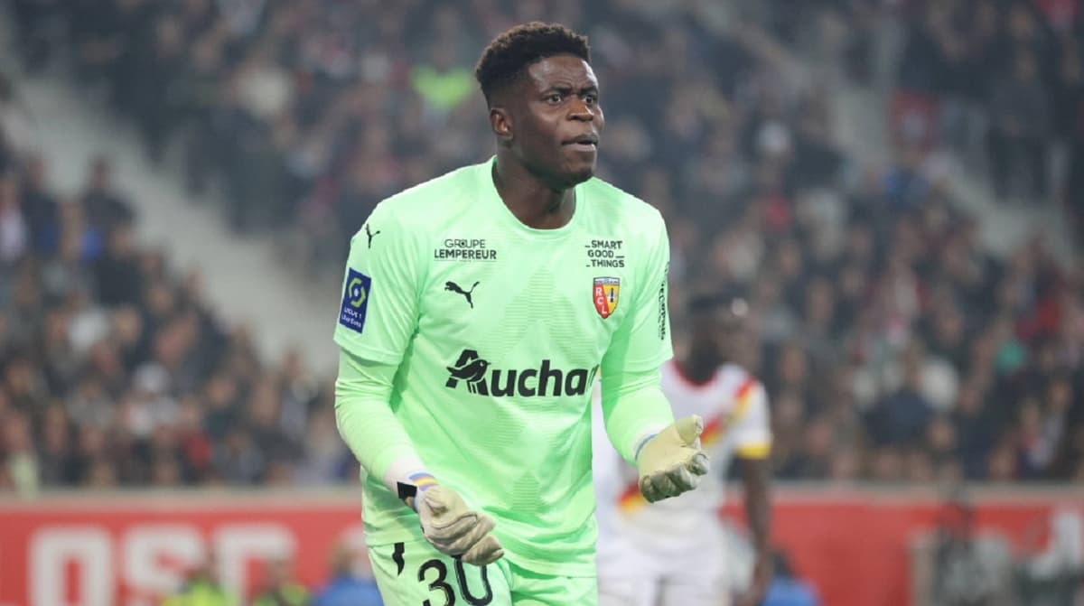 Le gardien de but de RC Lens, Brice Samba