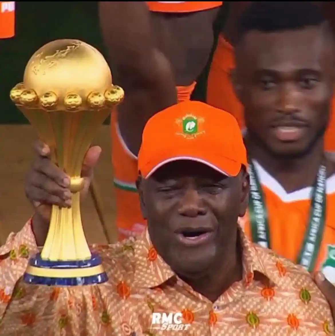Alassane Ouattara en larmes après la victoire de la Côte d'Ivoire à la CAN 2023.