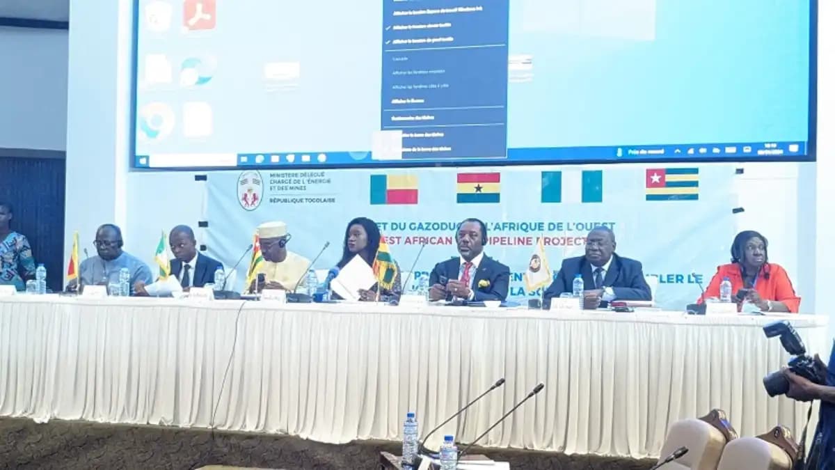 Logo du projet GAO sur fond coloré, avec des éléments graphiques modernes.