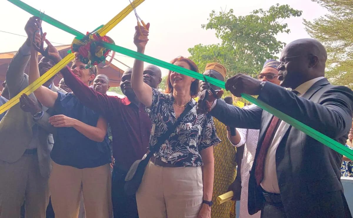 Bénin: le gouvernement et l’AFD inaugurent des infrastructures scolaires à  Za-Kpota