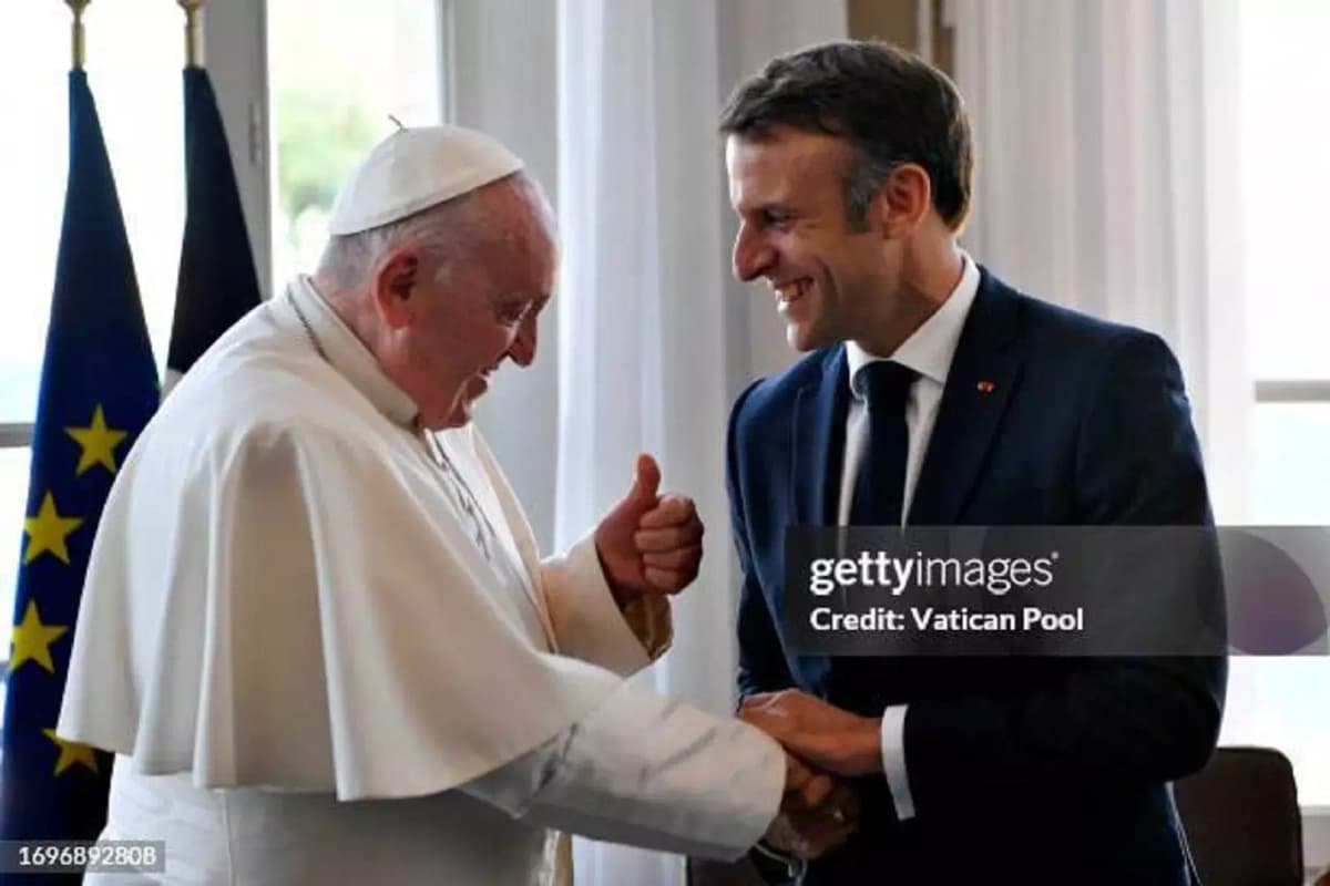 Macron annonce qu’il assistera aux funérailles du pape François