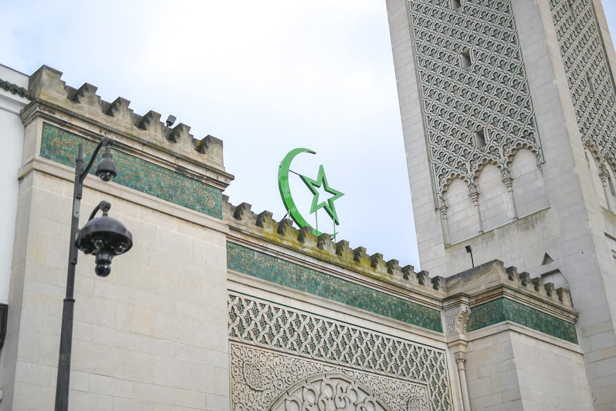 Ramadan 2026 : la Grande Mosquée de Paris annonce le 18 février, le CFCM le 19