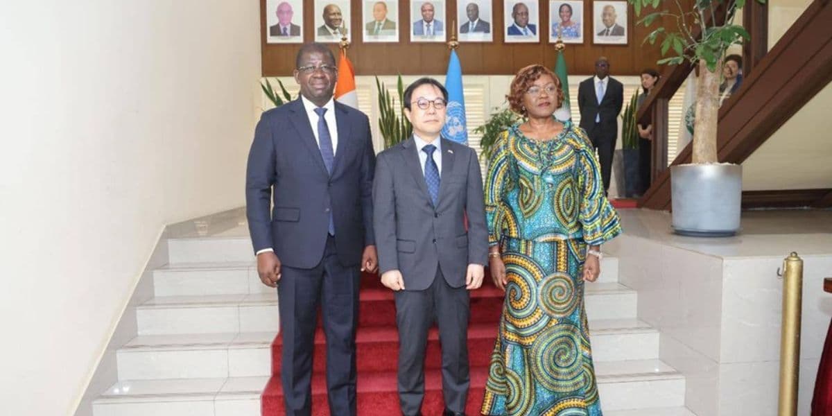 Côte d’Ivoire–Japon : un don de 6,5 milliards FCFA pour moderniser l’entretien routier à Abidjan
