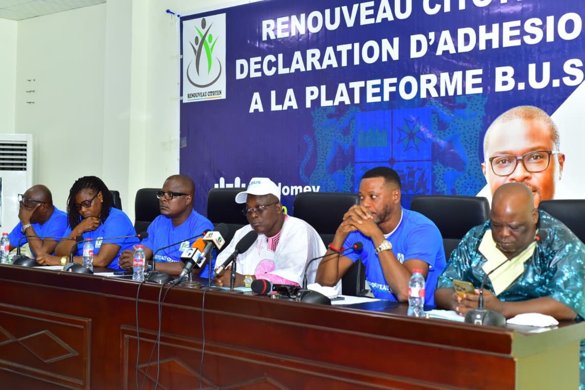 Escale du BUS à Godomey: lancement de l’opération « B.U.S CHEZ VOUS » et adhésion du Mouvement Renouveau Citoyen