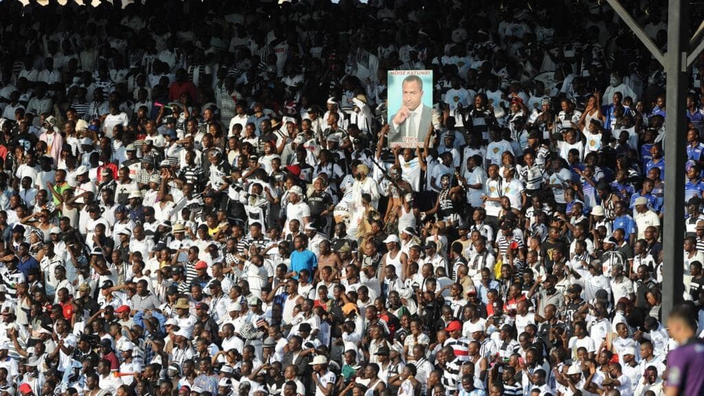 RDC: le derby de Lubumbashi, entre le TP Mazembe et Saint-Éloi Lupopo, a sombré dans la violence