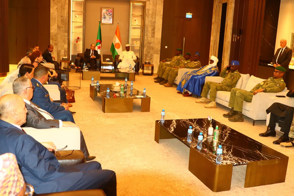Algérie : le Premier ministre Sifi Ghrieb à Niamey pour une visite de travail de deux jours