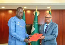 Burkina : l’ambassadeur Elysé Ouédraogo accrédité auprès de la Commission de l’Union Africaine