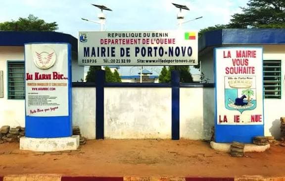 Bénin : la mairie de Porto-Novo recrute 80 agents distributeurs et îlotier
