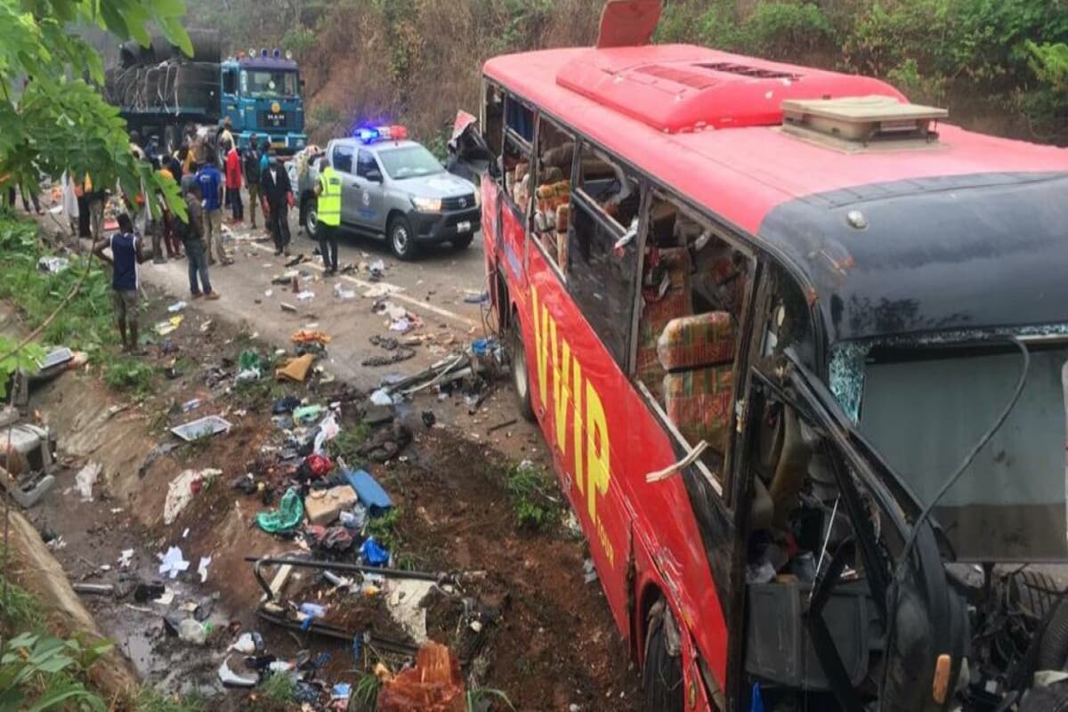 Ghana: au moins 22 morts dans une collision entre un bus et un camion