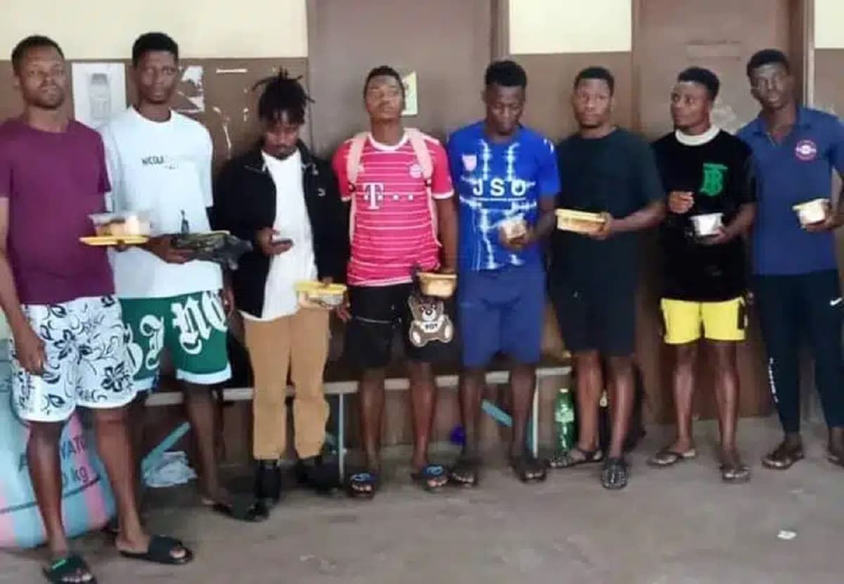 Bénin: gardés à vue, les 8 footballeurs enfin libérés