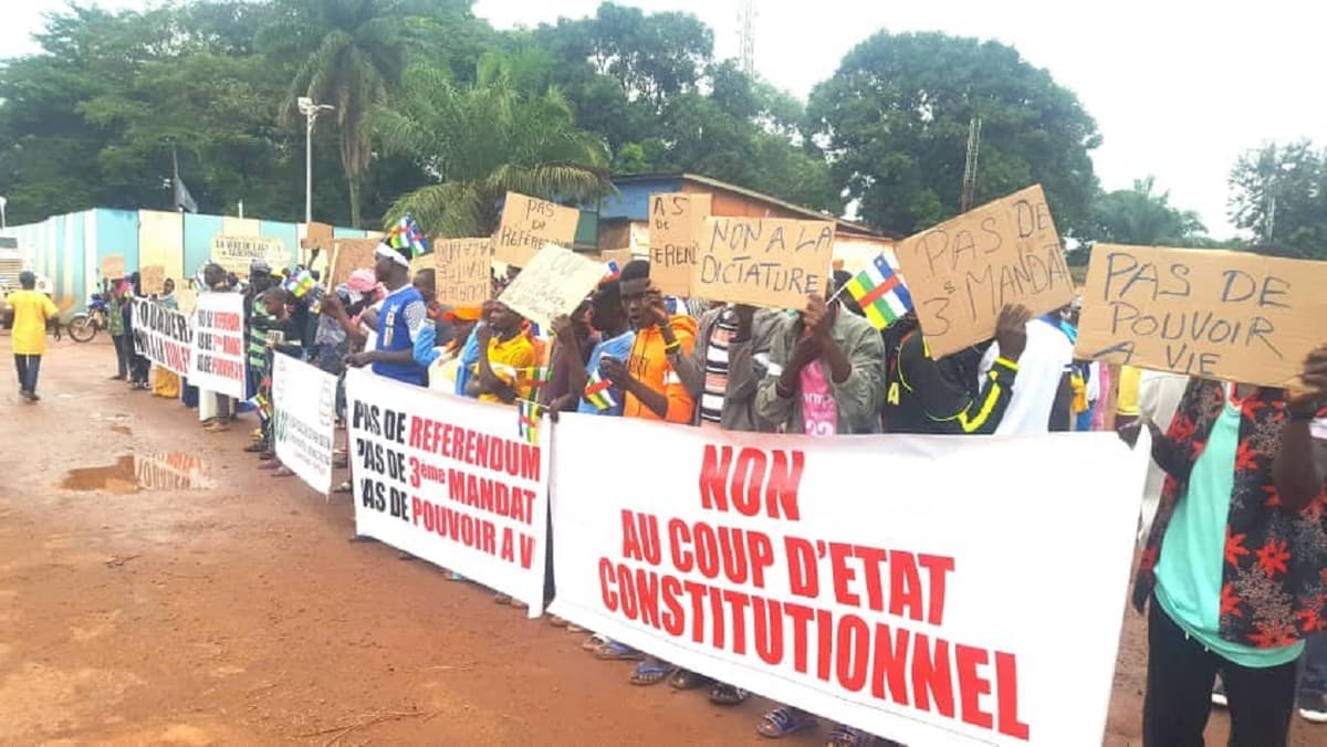 Centrafrique: un 3è mandat de Faustin-Archange Touadéra fait descendre l’opposition dans les rues
