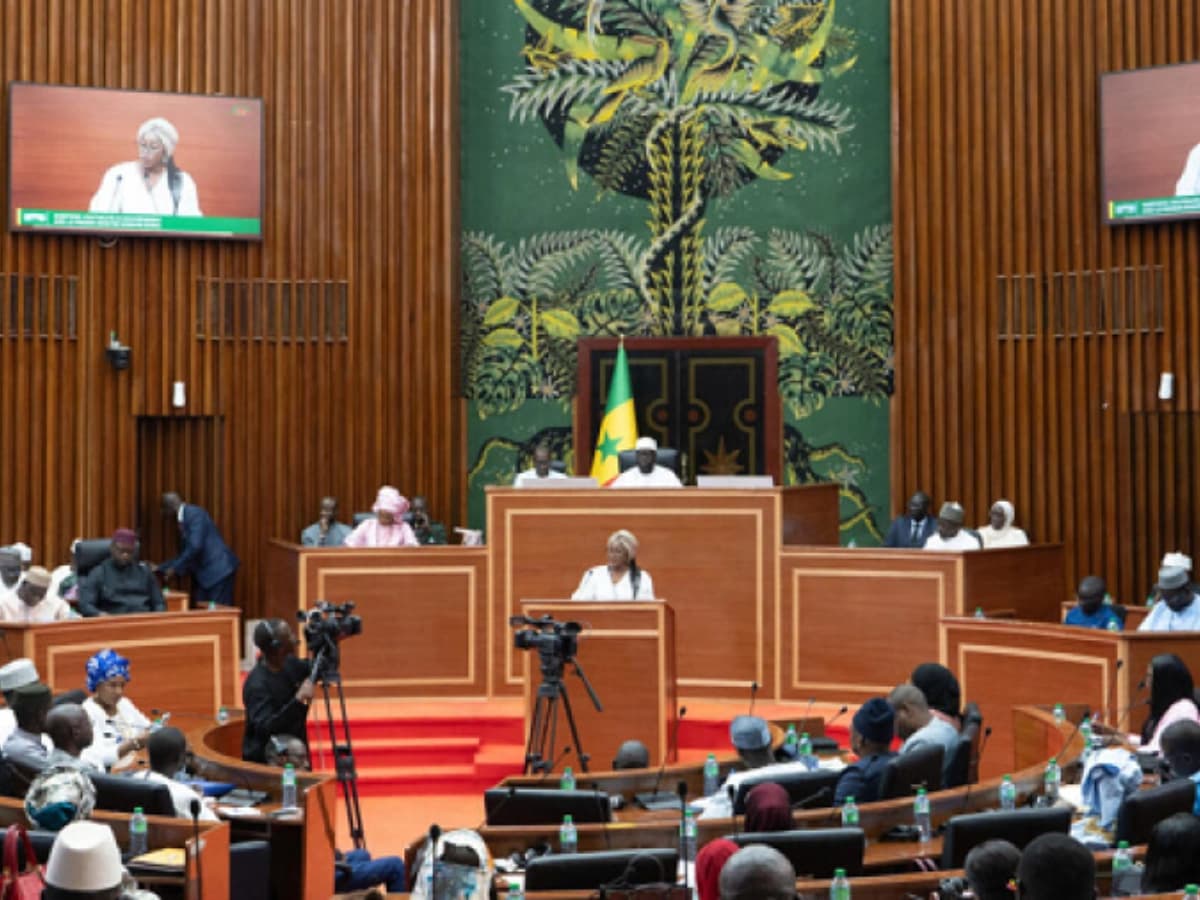 Sénégal : le choix des véhicules des députés au cœur d’une polémique