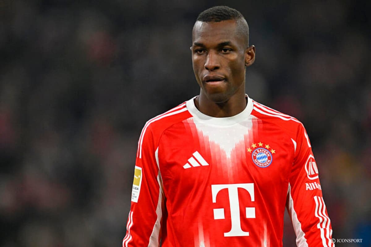 Balade en caleçon sous la neige: Nicolas Jackson est devenu complètement fou