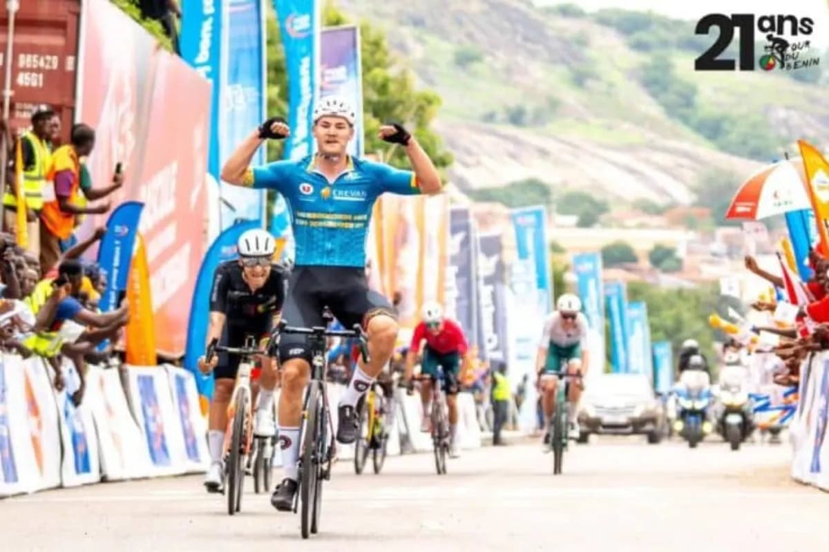 » Tour du Bénin 2026 : Belohvosciks Kristians remporte la 1ère étape et s’empare du maillot jaune