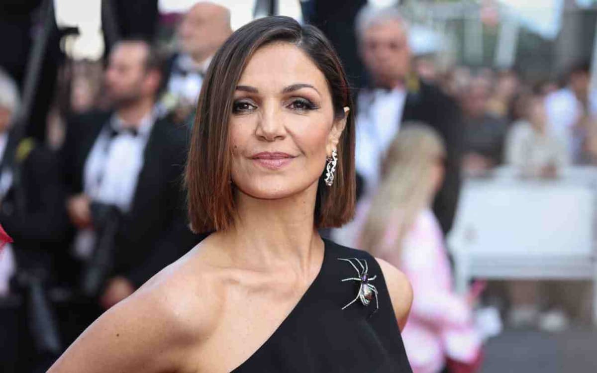 France : l’actrice Nadia Farès placée dans le coma après une noyade dans une piscine à Paris