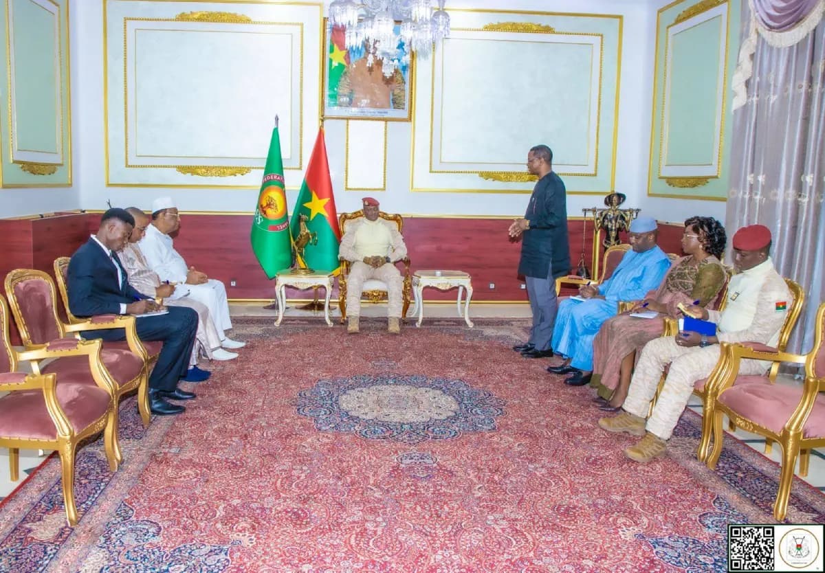 Burkina : la CEDEAO tente de renouer le dialogue avec l’AES en envoyant Lansana Kouyaté chez Traoré
